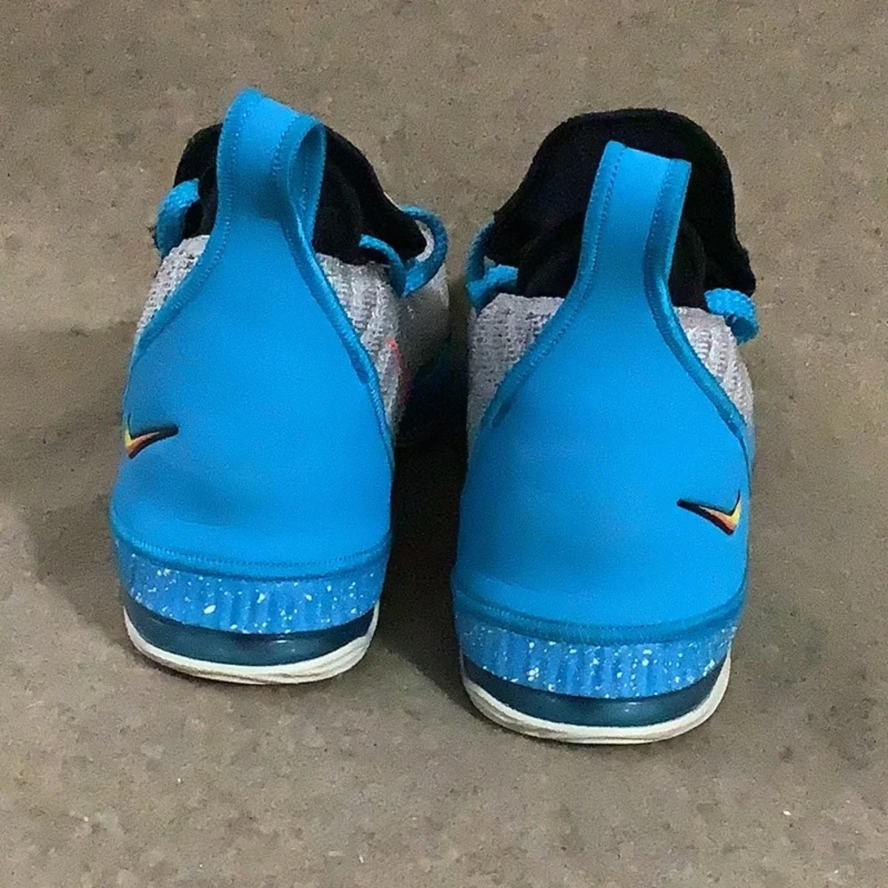 Nike Lebron  XVI 16 GS  Men’s US Y6. AQ2465-076 - Picture 4 of 6